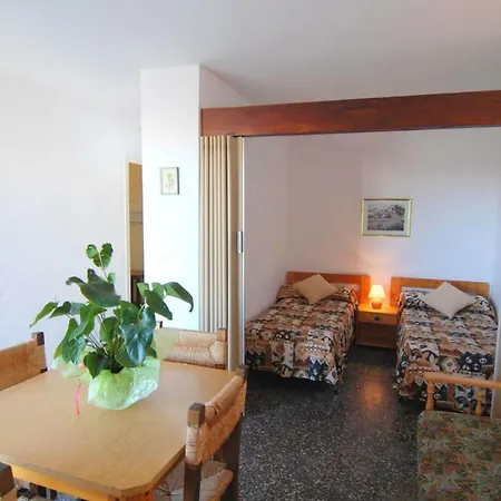Apartment Aries Basic Salou